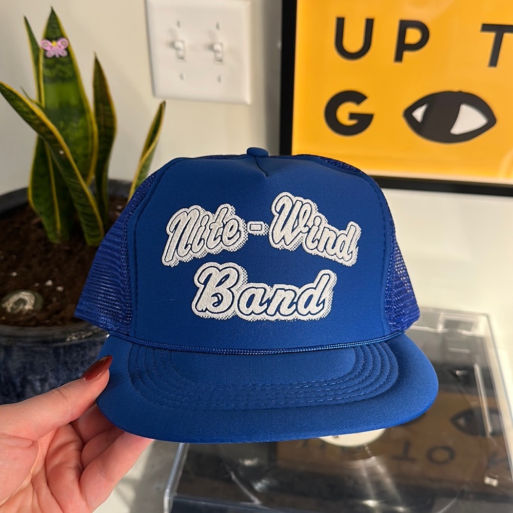 🧢 Vintage Capital Caps Nite-Wind Band Mesh Snapback Trucker Hat